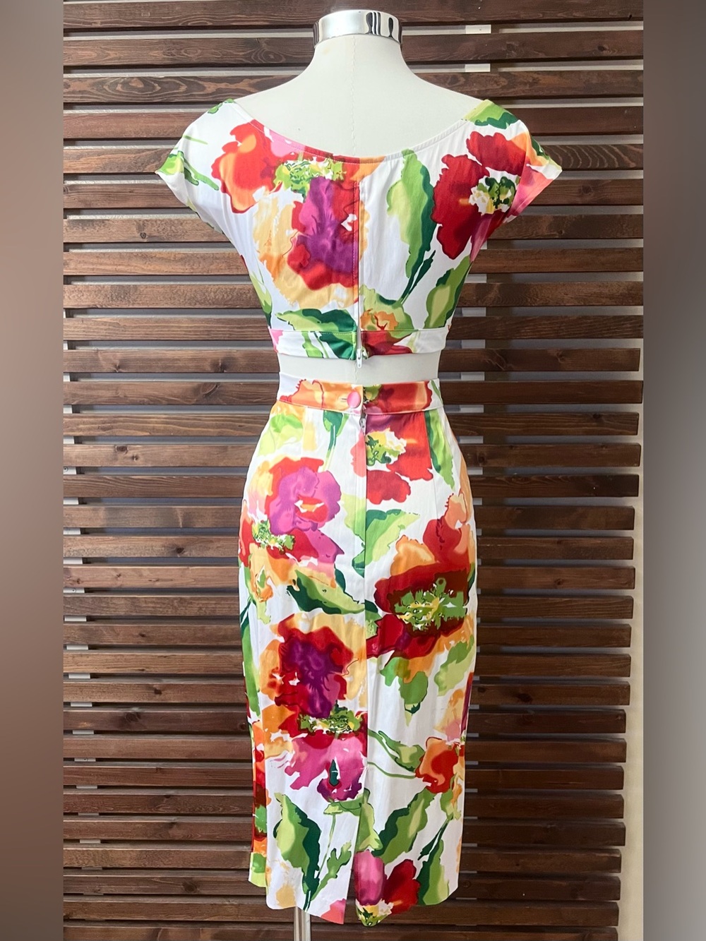 RARE Stop Staring 2 PC Pinup VLV White Floral Crop Top & High Waisted Skirt Set - Picture 5 of 11